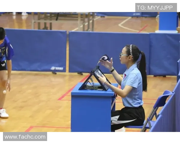 响哨后SGA专注罚球训练裁判示意要求球权